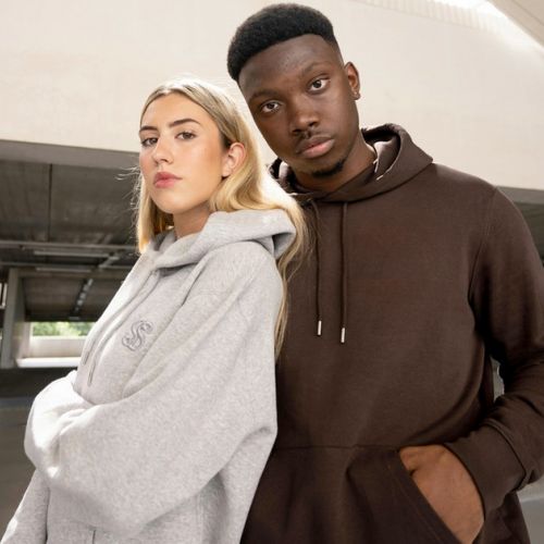 Fashion: The Hoodie Trend in 5 Questions