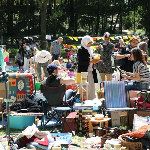 Flea market and garage sale: what are the rules to follow?