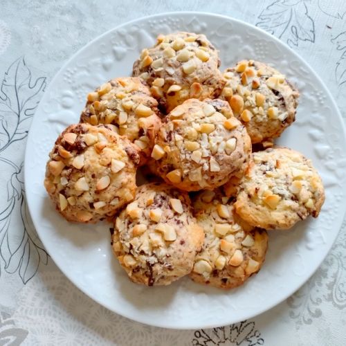 Macadamia chocolate cookies: a delicious recipe