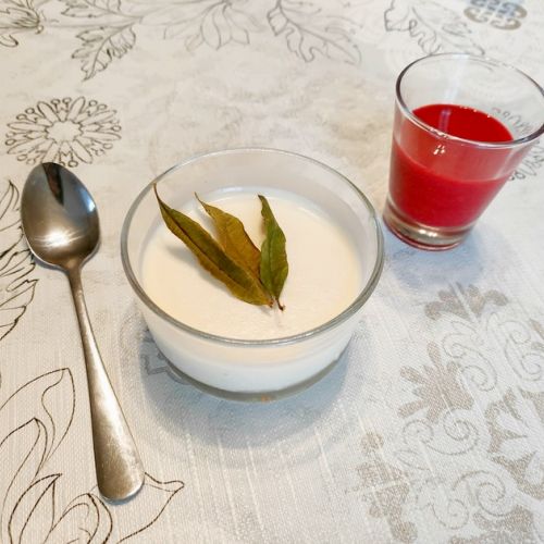 Verbena panna cotta: an easy recipe